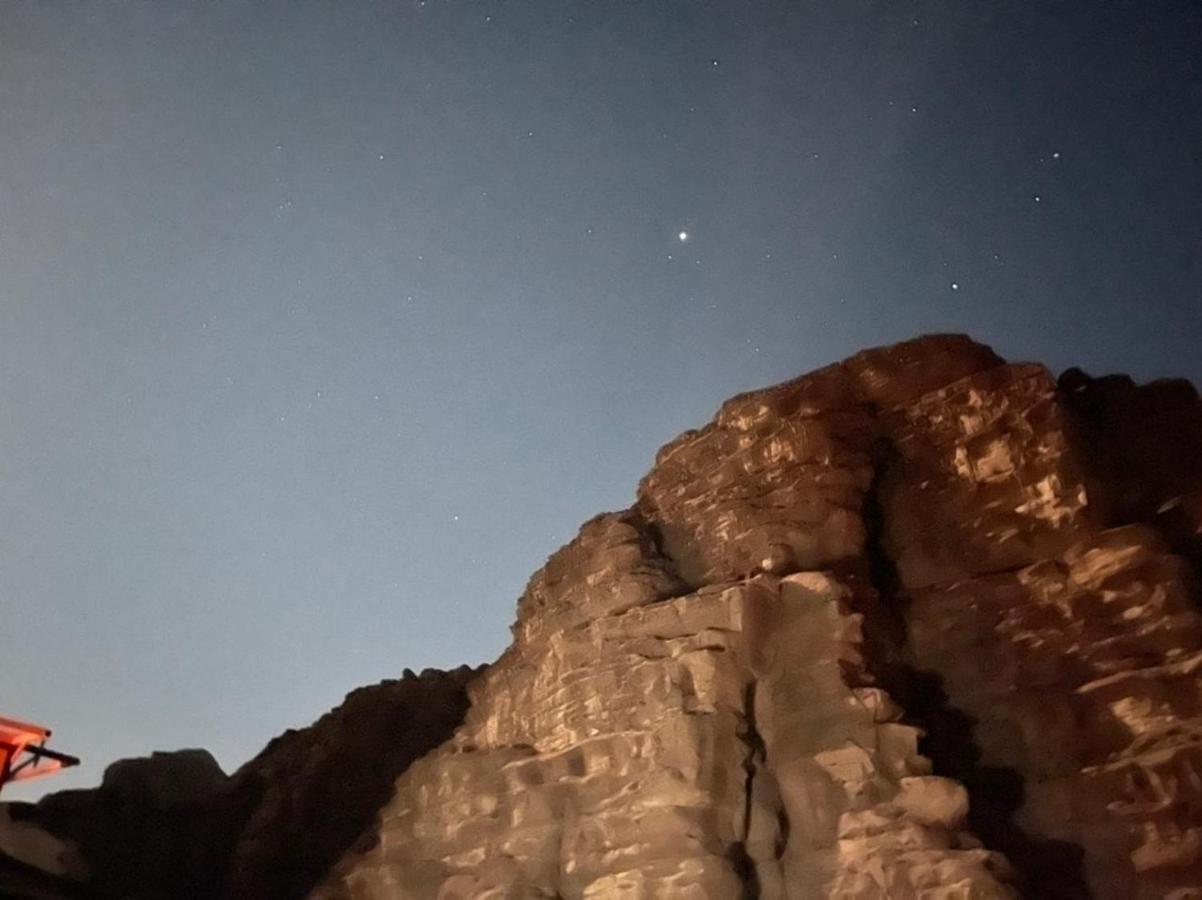 Black Irish Camp And Tours Wadi Rum Zewnętrze zdjęcie