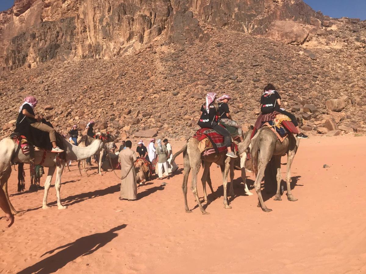 Black Irish Camp And Tours Wadi Rum Zewnętrze zdjęcie