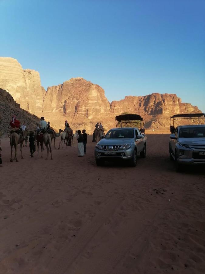 Hotel Black Irish Camp And Tours Wadi Rum Zewnętrze zdjęcie