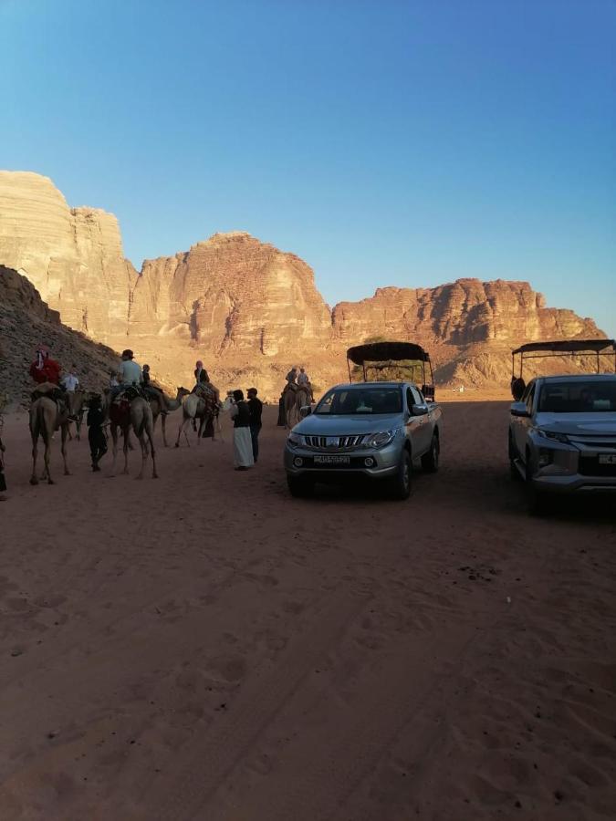 Black Irish Camp And Tours Wadi Rum Zewnętrze zdjęcie